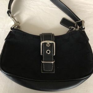 Small coach pocketbook